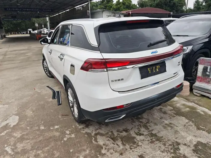 Changan Auchan X7 PLUS 2023 Model Changxiang Edition 1.5T Automatic Smart Enjoy Model 7 seat