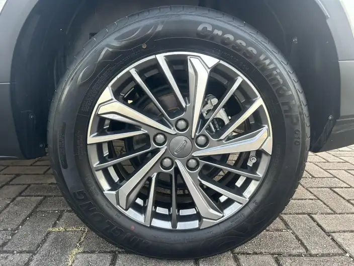 Geely Binyue 2021 Model 240T DCT Platinum edition – фото 9