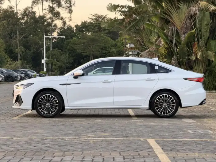 Arrizo 8 PRO 2027 Model 1.6T DCT Luxury Model