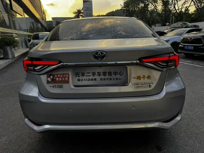 Toyota Corolla 2021 Model Hybrid 1.8L E-CVT Elite Edition – фото 5