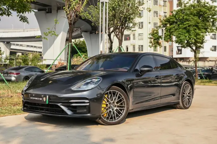 Panamera E-Hybrid 2023 Model Panamera Turbo S E-Hybrid Executive Extended Edition 4.0T – фото 1