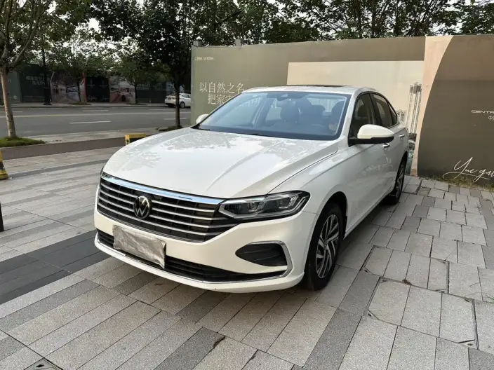 Volkswagen Lavida 2024 Model 300TSI DSG Manyi Edition – фото 1