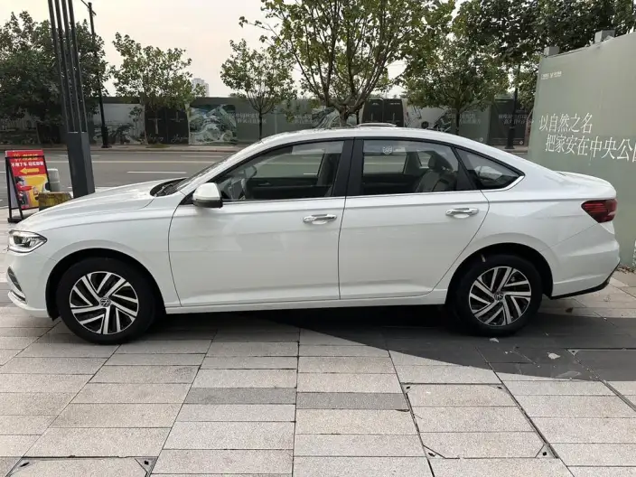 Volkswagen Lavida 2024 Model 300TSI DSG Manyi Edition – фото 4