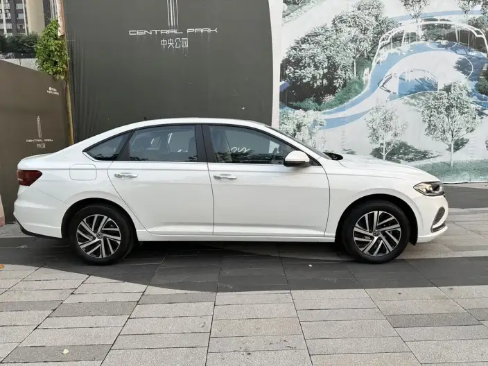 Volkswagen Lavida 2024 Model 300TSI DSG Manyi Edition – фото 8