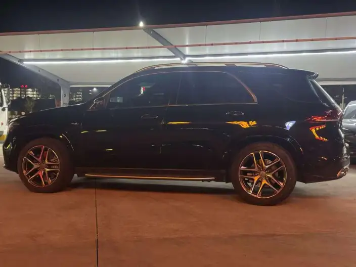 Mercedes-Benz GLE AMG 2023 Model AMG GLE 53 4MATIC+ – фото 3