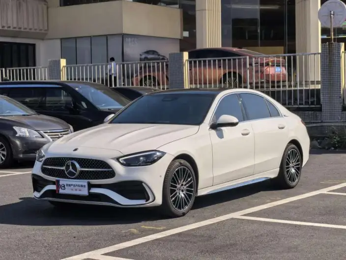 Mercedes-Benz C-Class 2025 Model Facelift C 260 L Sports Edition – фото 1