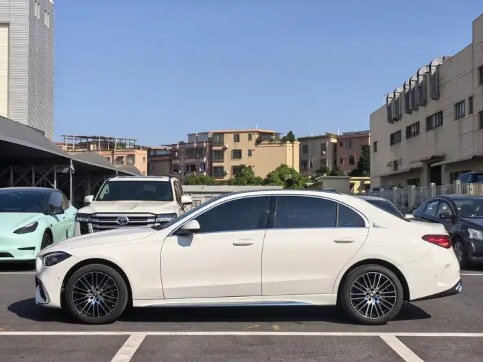 Mercedes-Benz C-Class 2025 Model Facelift C 260 L Sports Edition – фото 4
