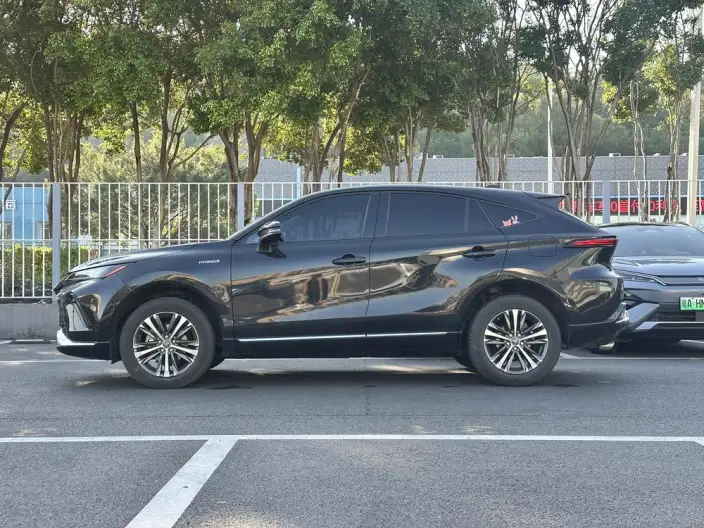 Venza 2022 Model Hybrid 2.5L CVT 2WD Deluxe Edition – фото 3
