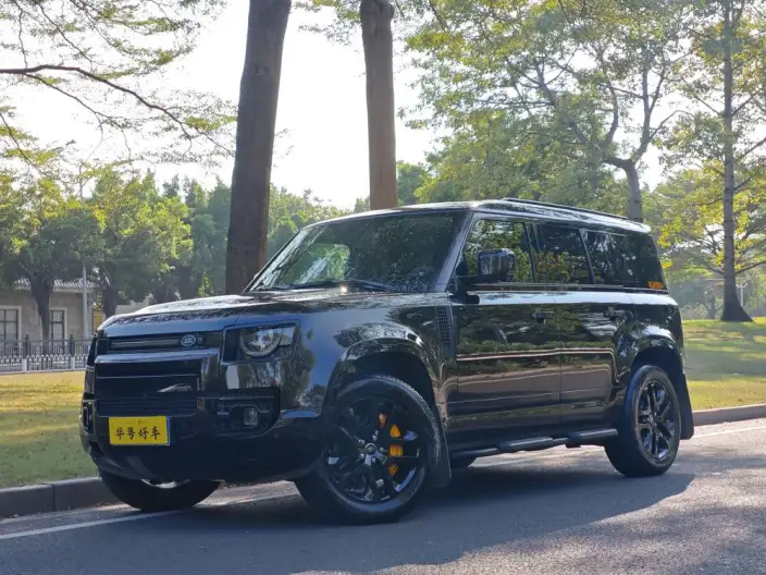Land Rover Defender 2024 Model 110 3.0T P400 XS