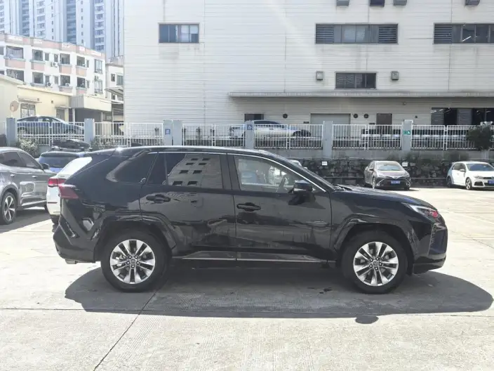 Toyota Wildlander 2024 Model 2.0L 2WD Urban Edition – фото 8