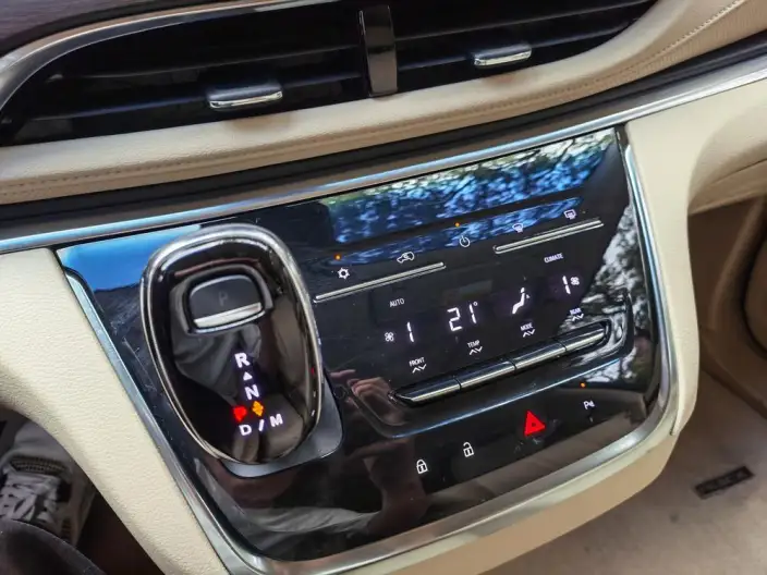Buick GL8 2023 Model Business class 2.0T Luxury Model – фото 6