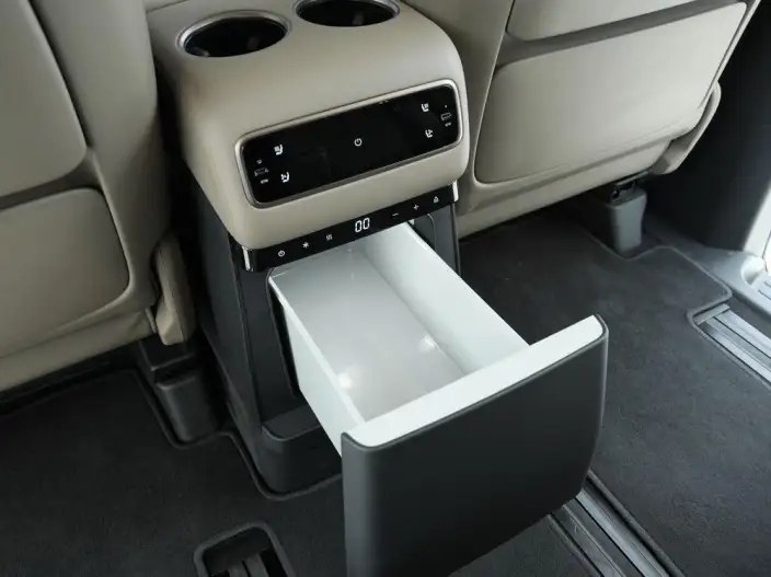 Li Auto MEGA 2025 Model Home Family Special Edition – фото 9