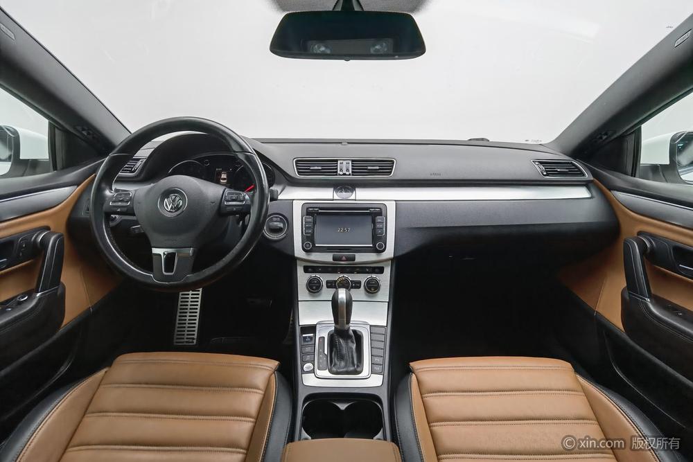Volkswagen CC 2015 1.8TSI Luxury – фото 13