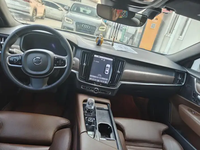 Volvo S90 2024 Model B5 Smart Range Deluxe Edition – фото 7