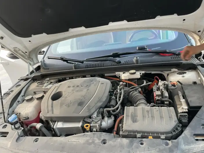Geely Galaxy L6 2023 Model 1.5T DHT 60km PLUS – фото 6