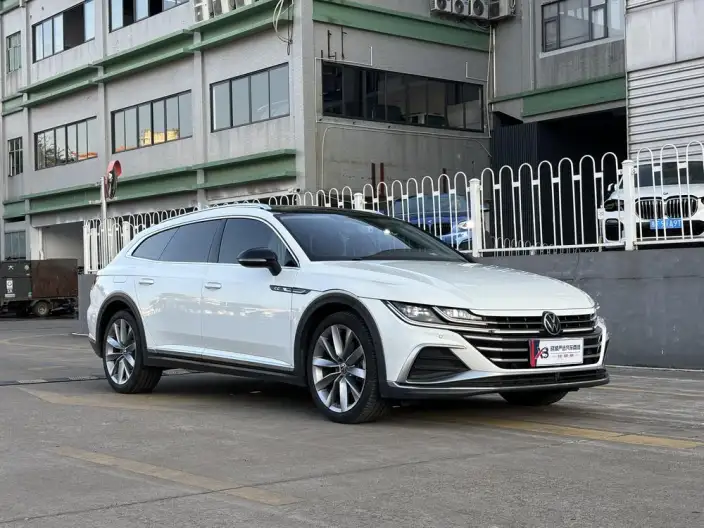 Volkswagen CC 2023 Model Hunting vehicle 380TSI Hunting Heart Edition