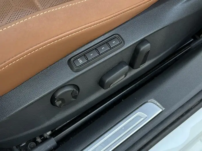 Volkswagen CC 2023 Model Hunting vehicle 380TSI Hunting Heart Edition – фото 9