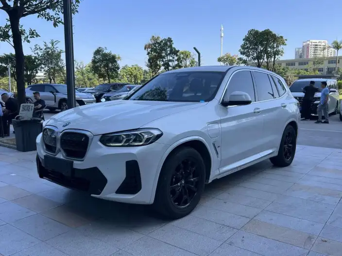 BMW iX3 2022 Model Facelift Leading Model – фото 1