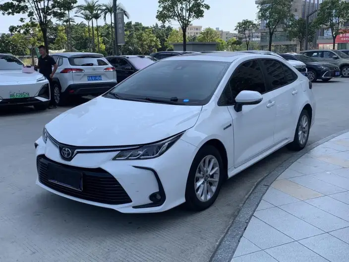 Toyota Corolla 2021 Model Hybrid 1.8L E-CVT Elite Edition – фото 1