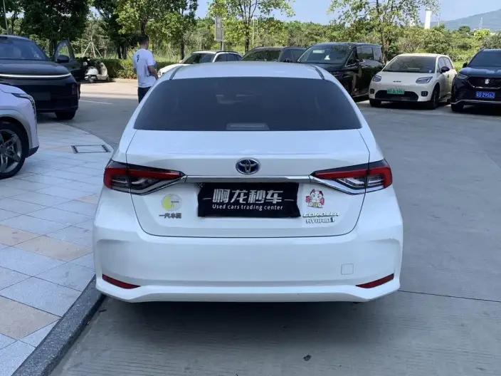 Toyota Corolla 2021 Model Hybrid 1.8L E-CVT Elite Edition – фото 3