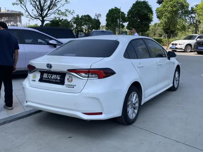 Toyota Corolla 2021 Model Hybrid 1.8L E-CVT Elite Edition – фото 4
