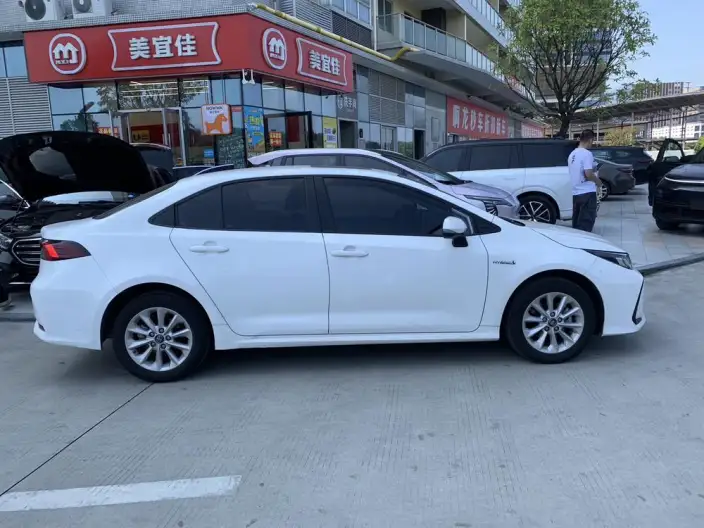 Toyota Corolla 2021 Model Hybrid 1.8L E-CVT Elite Edition – фото 5