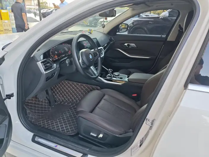 BMW 3 Series 2022 Model Facelift 320Li M Sports Set – фото 8