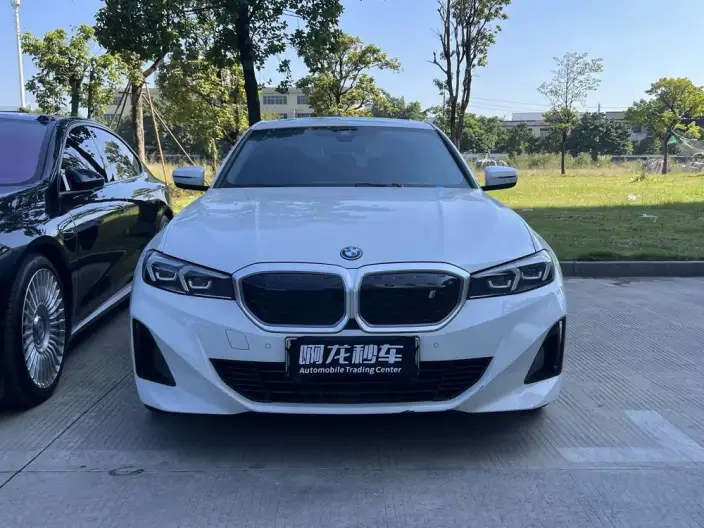 BMW i3 2023 Model eDrive35L – фото 2