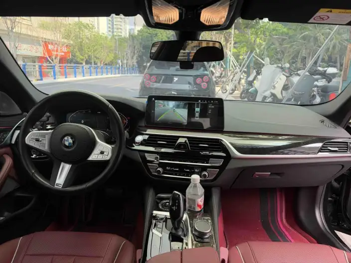 BMW 5 Series 2022 Model Facelift II 525Li M Sports Set – фото 6