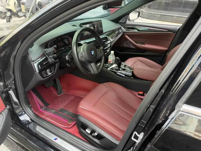 BMW 5 Series 2022 Model Facelift II 525Li M Sports Set – фото 8