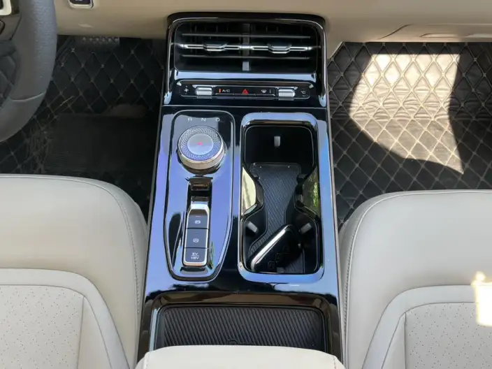 Wuling Xingguang PHEV 2023 Model 150 Advanced version – фото 8