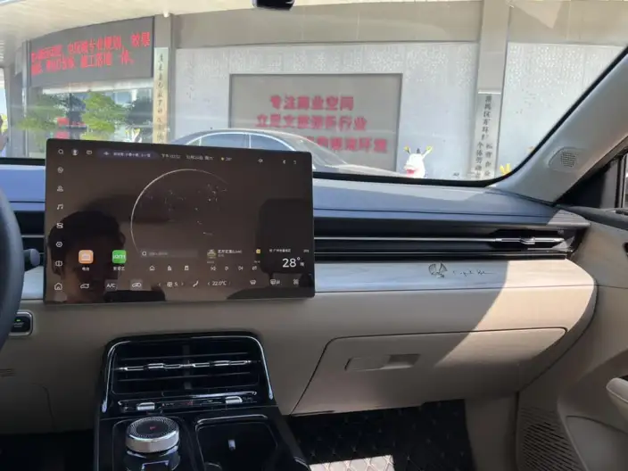 Wuling Xingguang PHEV 2023 Model 150 Advanced version – фото 10