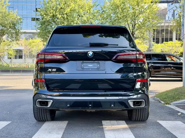 BMW X5 2022 Model Facelift xDrive 40Li Exclusive Model M Sports Set – фото 6