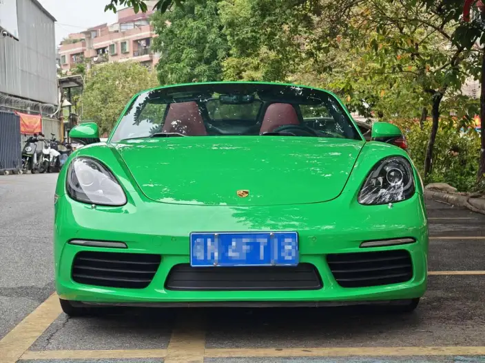 Porsche 718 2023 Model Boxster 2.0T