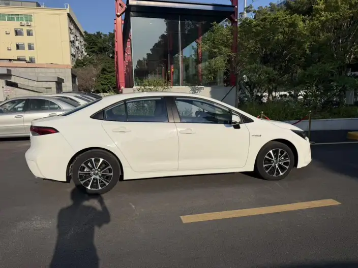 Toyota Levin 2024 Model Hybrid 1.8L Leading version – фото 7