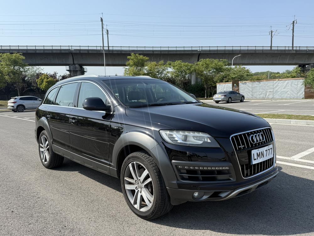 Audi Q7 2015 модификация 40 TFSI Collector Edition тип – фото 3