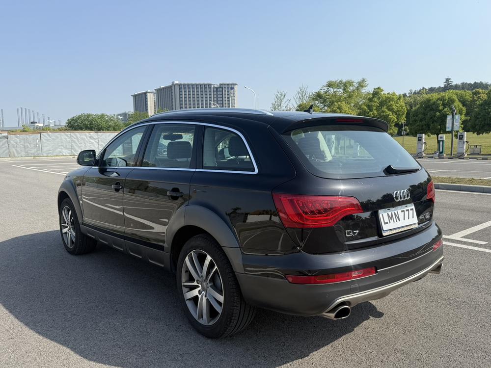Audi Q7 2015 модификация 40 TFSI Collector Edition тип – фото 4