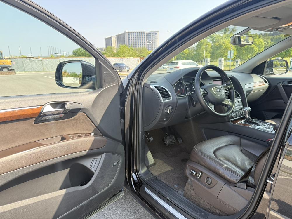 Audi Q7 2015 модификация 40 TFSI Collector Edition тип – фото 11