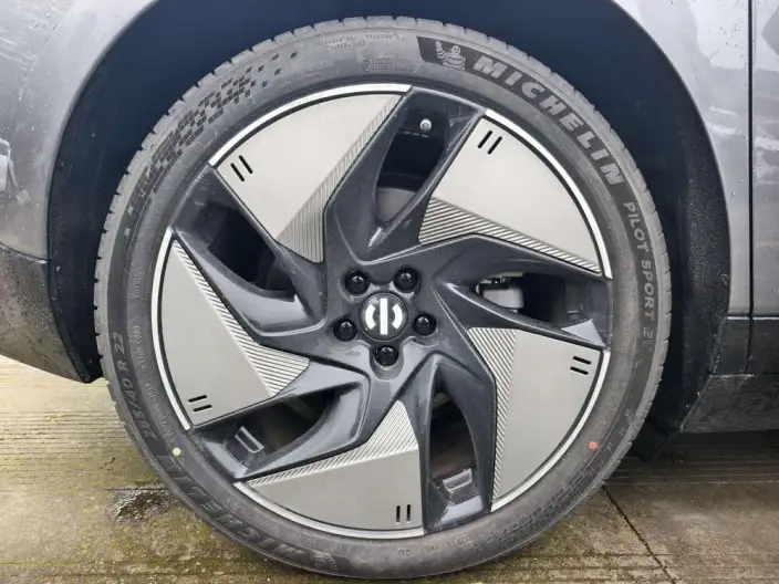 HiPhi Z 2023 Model City Edition 5 seat – фото 10