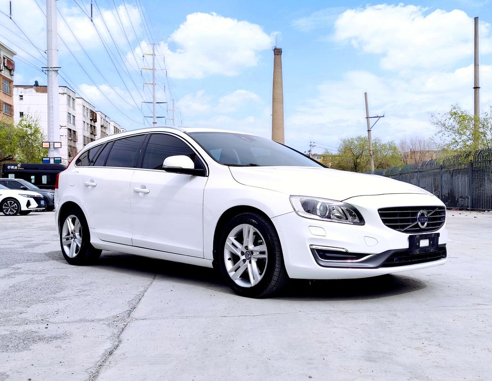 Volvo V60 2015 T5 Smart Elegant – фото 3