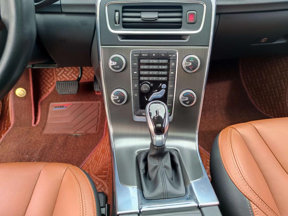 Volvo V60 2015 T5 Smart Elegant – фото 11