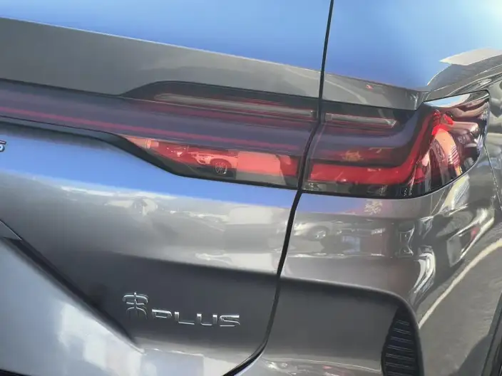BYD Song PLUS EV 2025 Model 520KM Luxury Model – фото 7