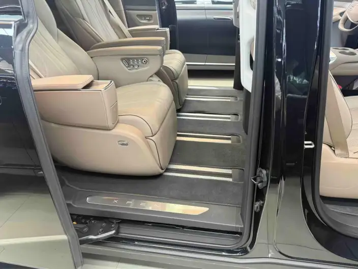 XPeng X9 2025 Model EV 740 Ultra-long Endurance Max – фото 6