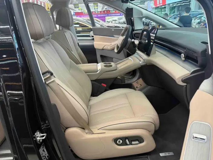 XPeng X9 2025 Model EV 740 Ultra-long Endurance Max – фото 10