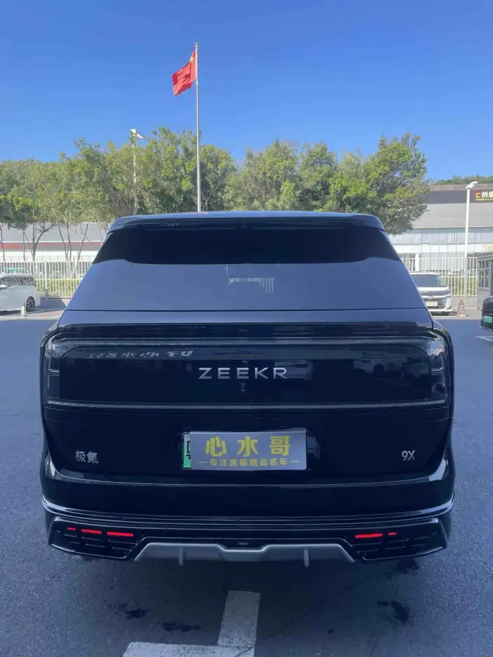 ZEEKR 9X 2025 Model Hyper Edition 70kWh VI seat