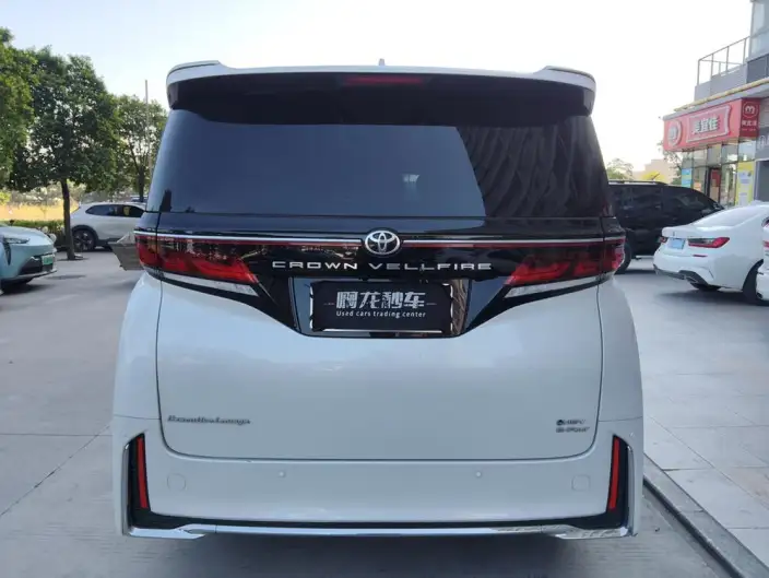Vellfire 2023 Model Toyota Crown 2.5L Intelligent Hybrid 4WD Supreme Edition