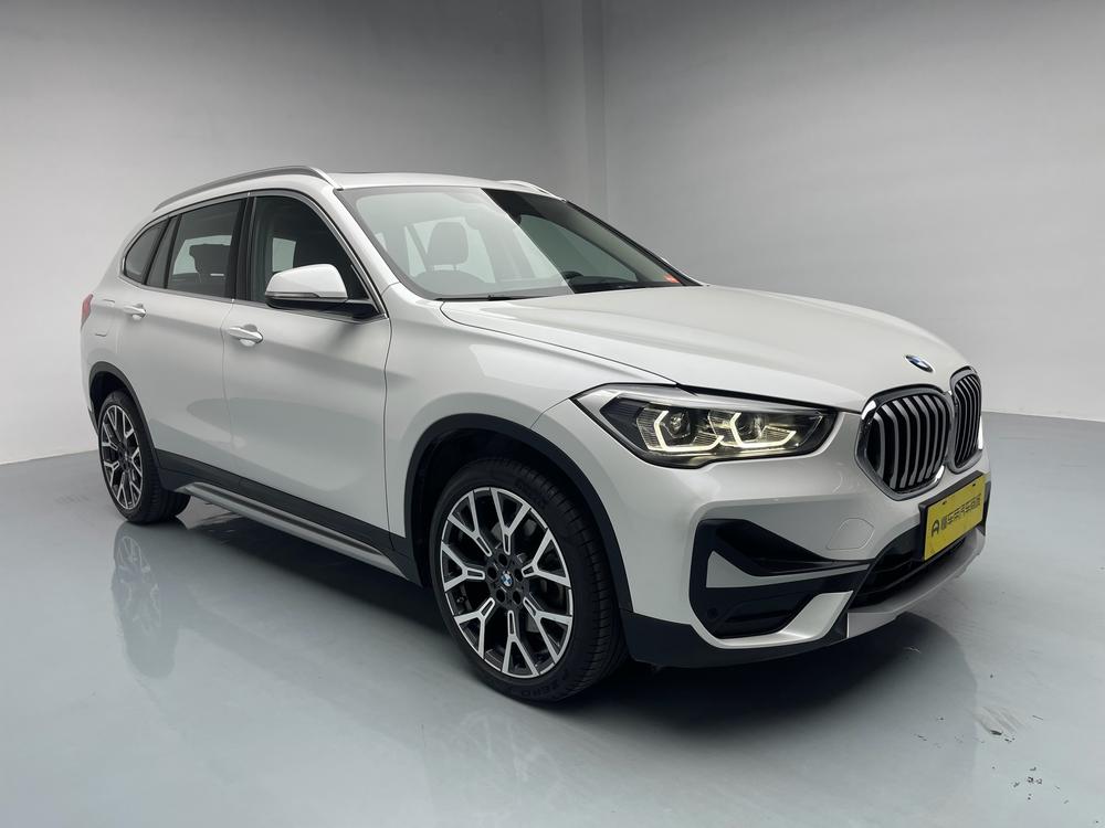 BMW X1 2022 xDrive25Li Premium – фото 3