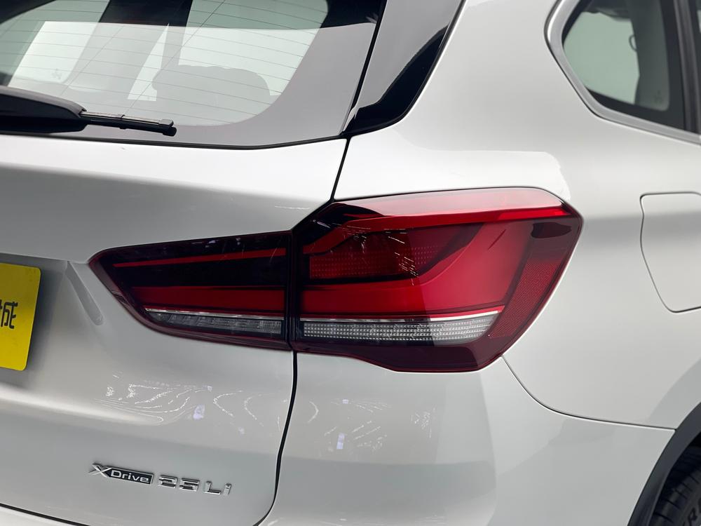 BMW X1 2022 xDrive25Li Premium – фото 13