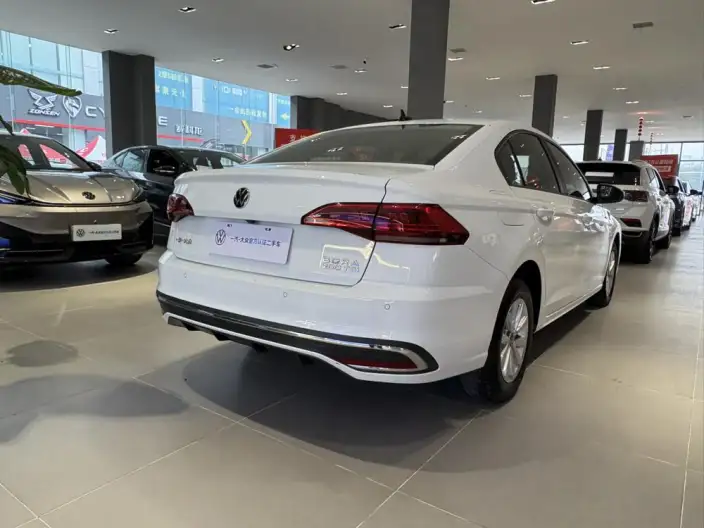 Volkswagen Bora 2024 Model 200TSI DSG Smooth Ride Edition – фото 5