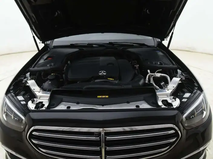 Mercedes-Benz E-Class 2022 Model E 300 L Fashion Model sedan – фото 6